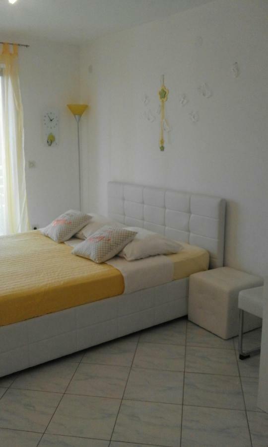 Apartment Rosana Рабац Екстериор снимка