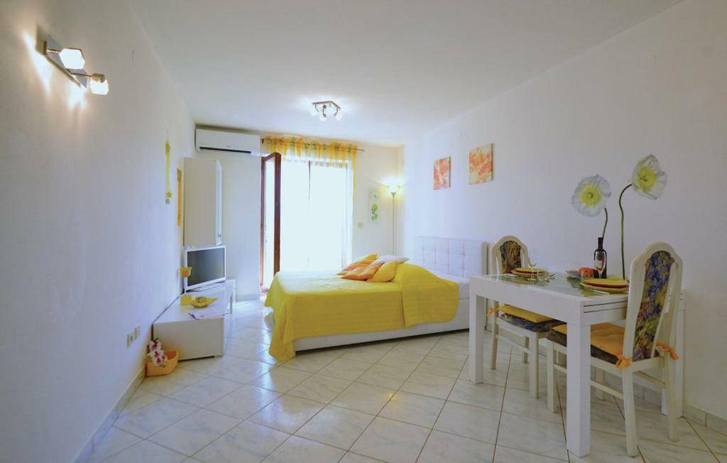 Apartment Rosana Рабац Екстериор снимка