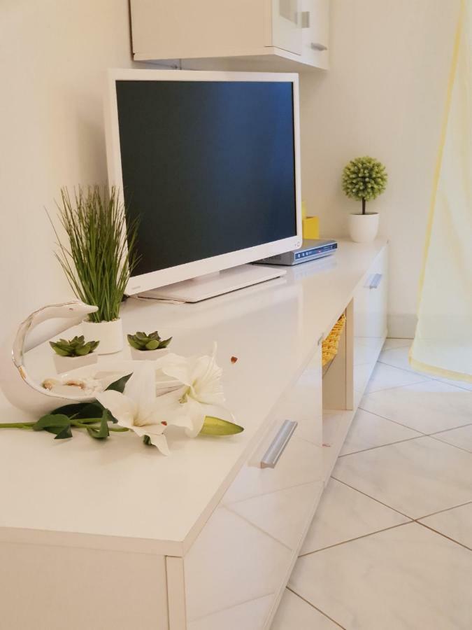 Apartment Rosana Рабац Екстериор снимка